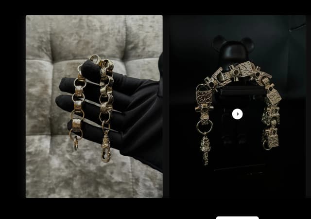 Arnold and Graham - Mobile View 1